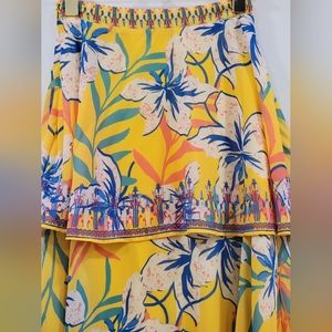 Flying Tomato ladies size S skirt